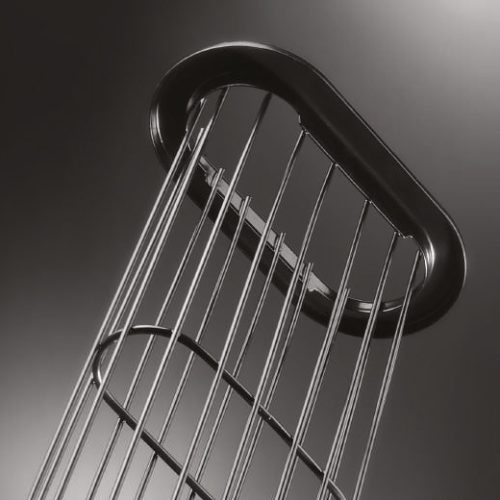 Oval-shaped filter bag cages